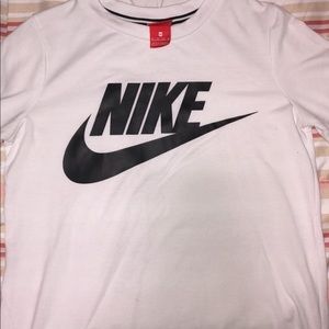 Nike t-shirt